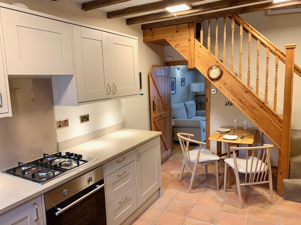 85 Westgate, Pickering, North Yorkshire, YO18 8AU – další