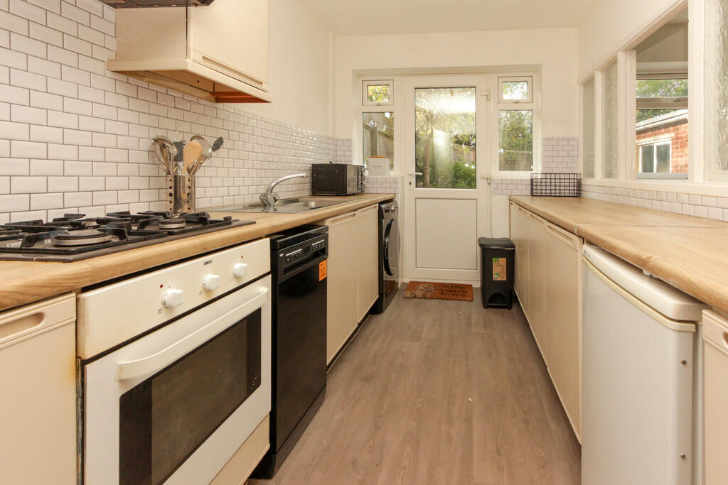 House in Wellingborough, Hatton Park - View 4