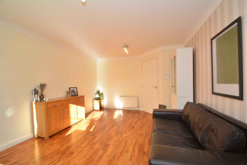 1/2, 17 Branklyn Court, Glasgow, G13 1GL photo 3