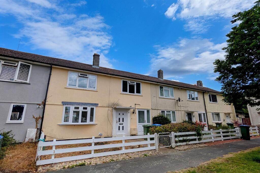 Main image of property: Thorness Close, Southampton, SO16