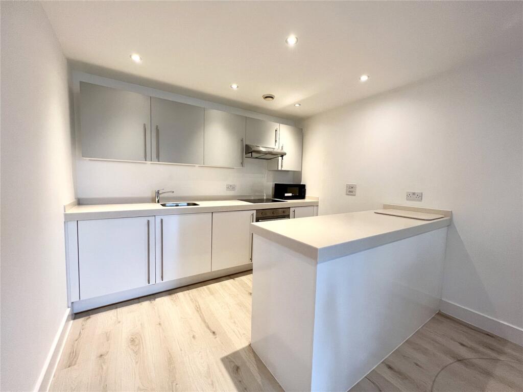 Apartment in Birmingham, Chinese Quarter, Jewellery Quarter - View 3