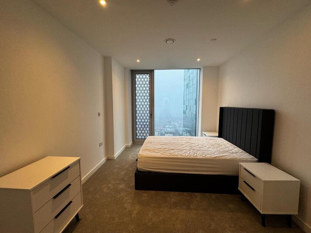 Apartment in Manchester - View 4