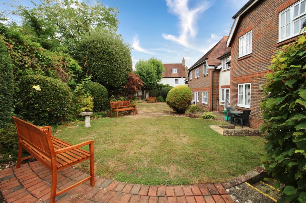 Apartment in Portsmouth - View 4