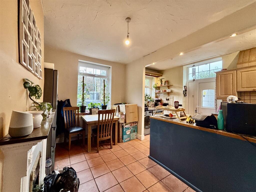 House in Bradford - View 4
