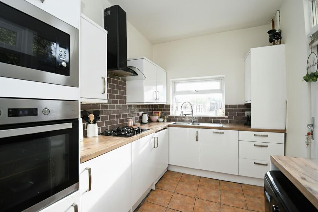 Bradburn Road, Irlam, M44 photo 4