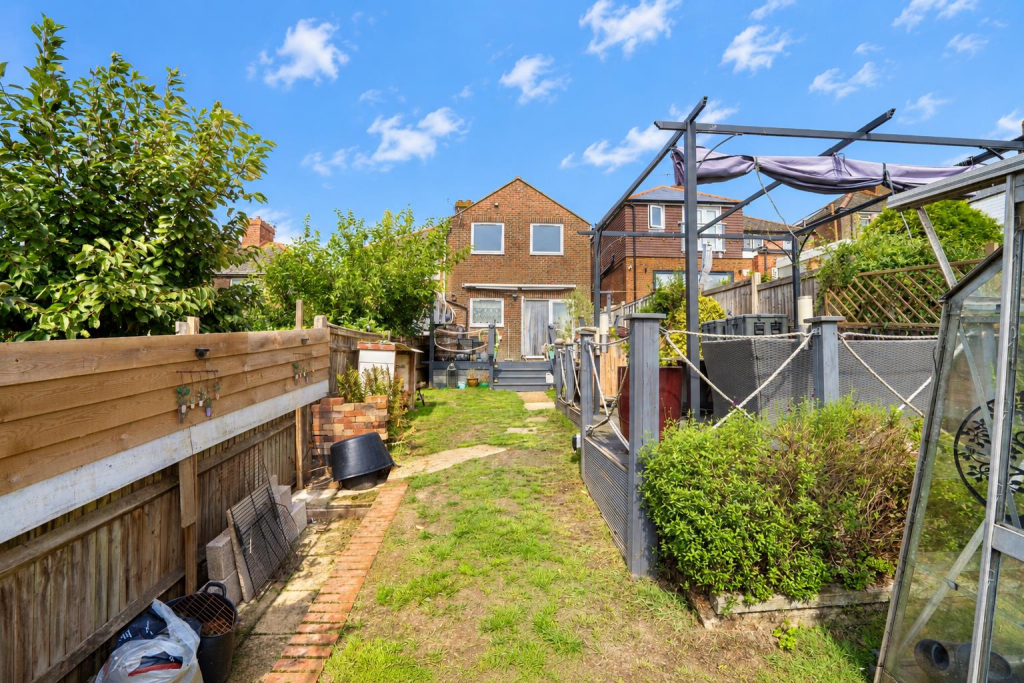 House in Tonbridge - More