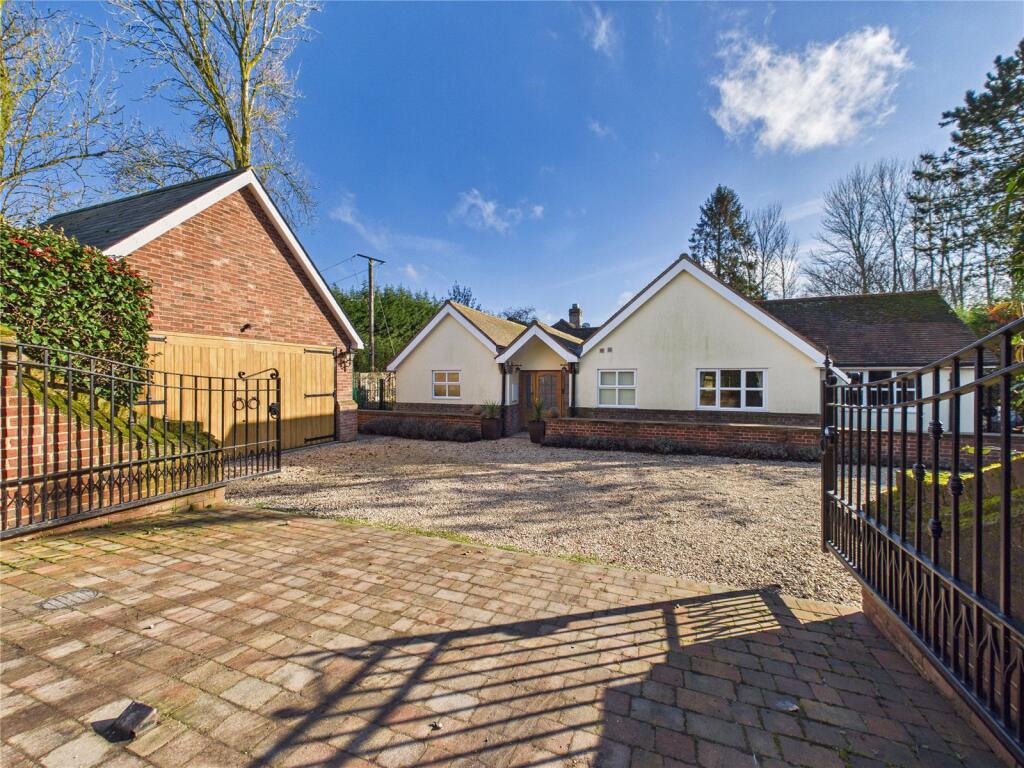 Main image of property: Olivers Lane, Colchester, Essex, CO2