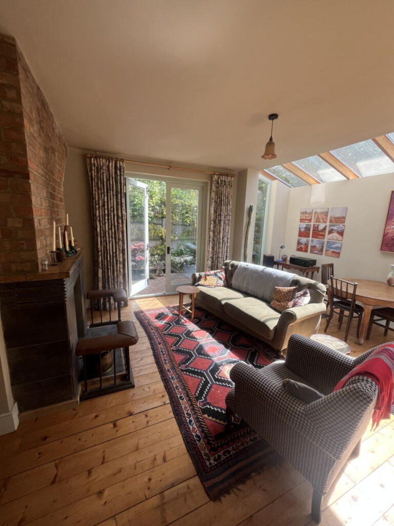 Main image of property: Linden Grove, London, London, SE15