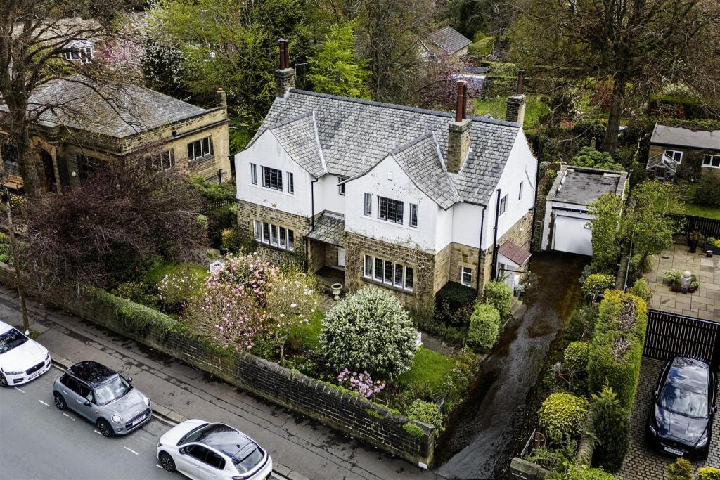 Main image of property: Skircoat Green Road, Halifax