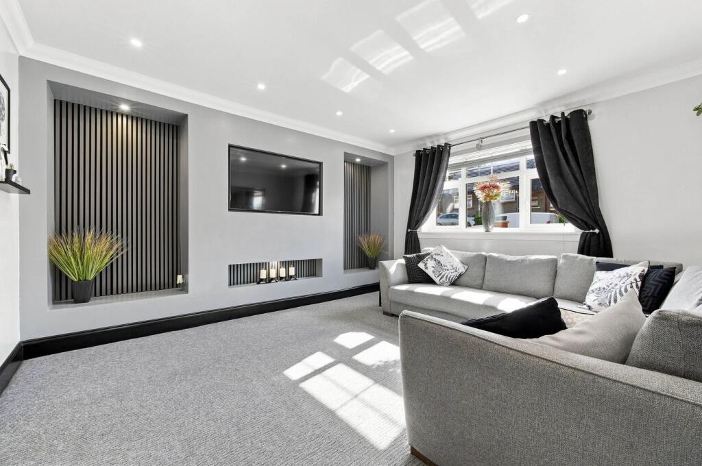 House in Kilmarnock, East Ayrshire - View 2