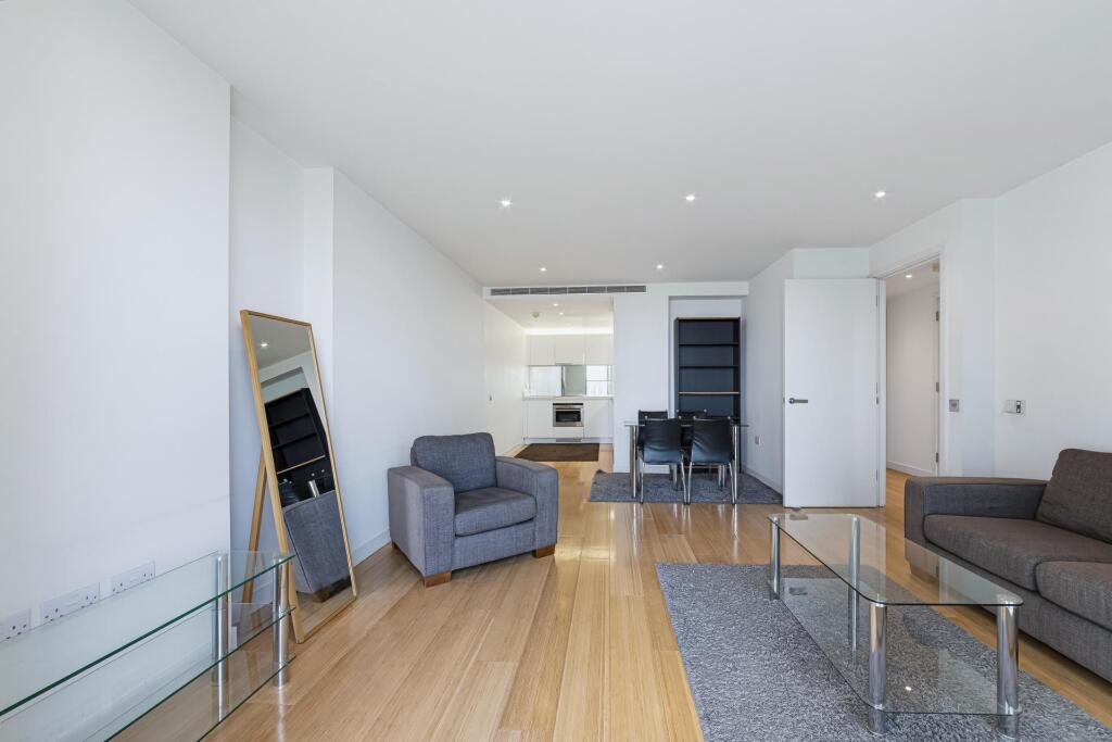 1 Pan Peninsula Square, Canary Wharf, London, E14  photo 4