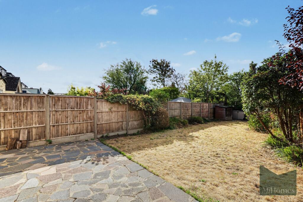 House in London - View 5