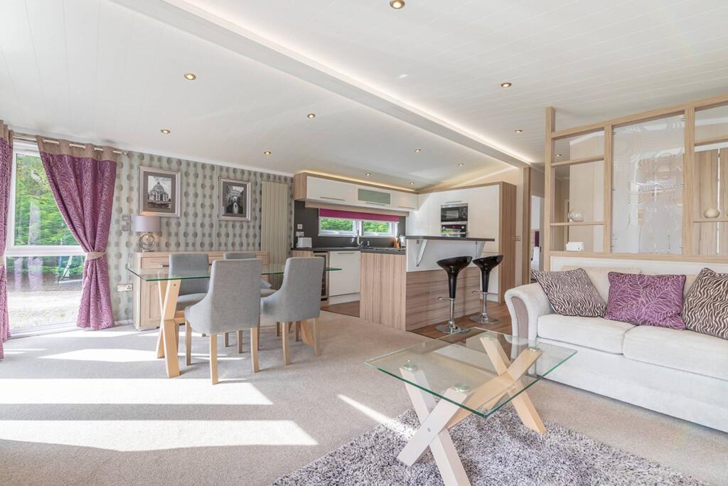 Lodge 1 The Sanctuary, Fort Augustus, PH32 4BG photo 3