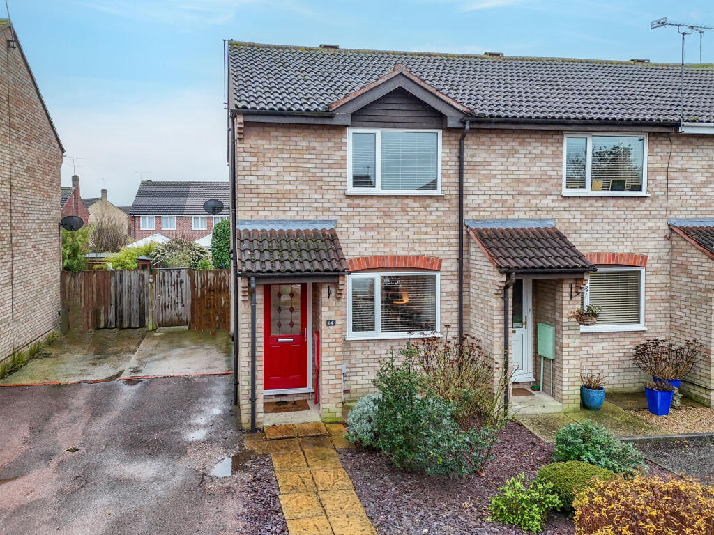 2-bed terraced on Cook Place, Chelmer Village, Chelmsford, £335,000