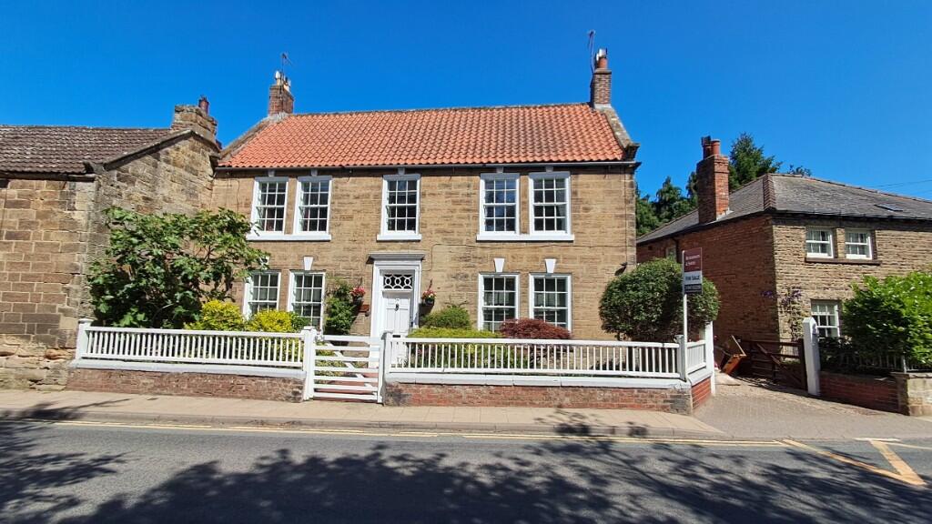 Main image of property: 34 High Street, Ruswarp, Whitby, North Yorkshire, YO21 1NH 