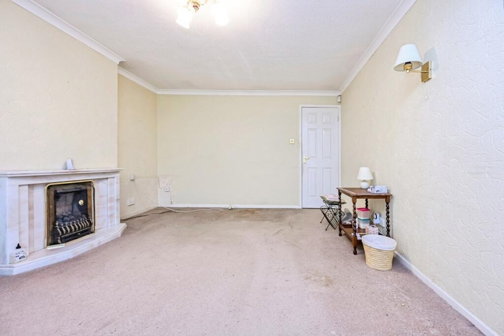 Foxfold, Skelmersdale, Lancashire, WN8 photo 4