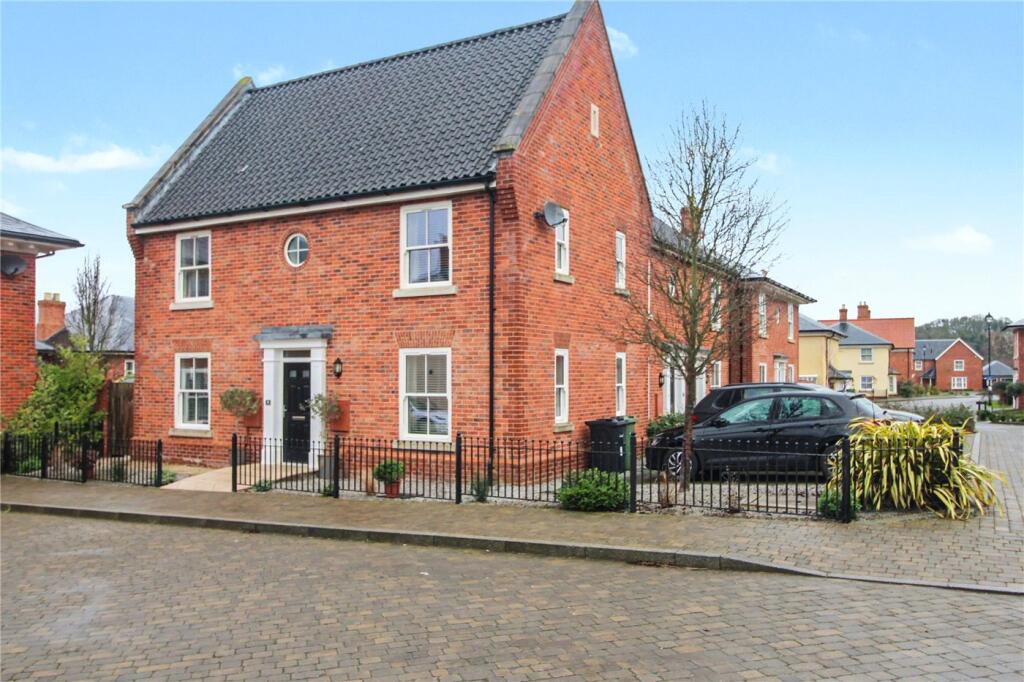 3-bed detached on Pepperpot Drive, Trowse, Norwich, Norfolk, NR14, £375,000