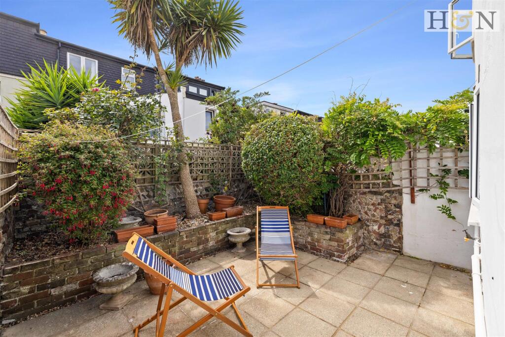 Coleridge Street, Hove photo 3