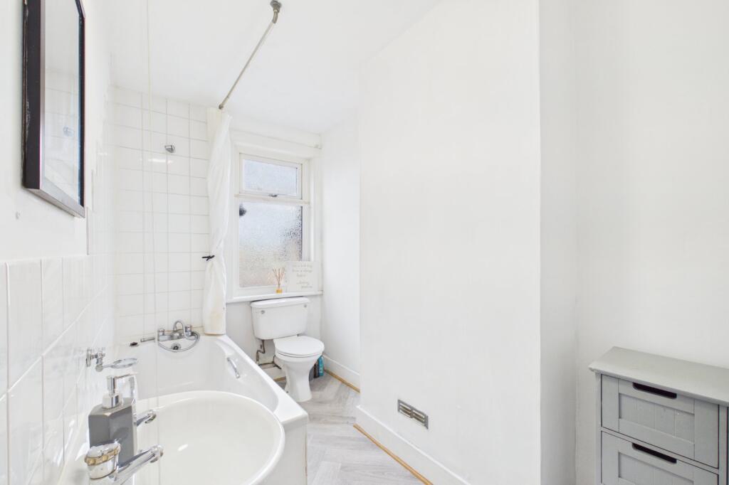 House in Dartford, Brooklands, New Town - View 5