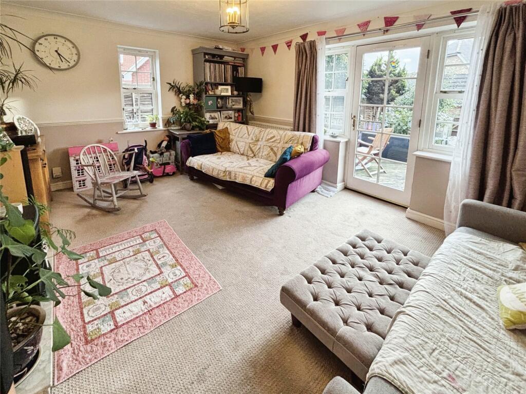 Island Way East, St. Marys Island, Chatham, Kent, ME4 – pohled 3