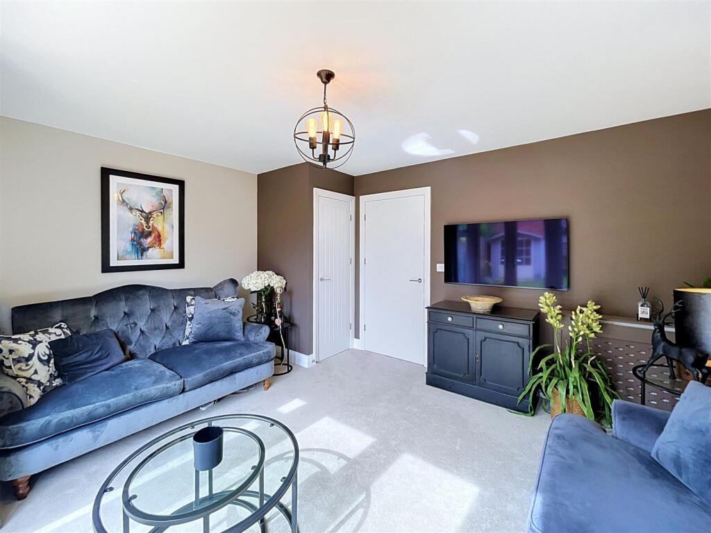 House in Warwick, Burrow Hill Park, Burton Green - View 4