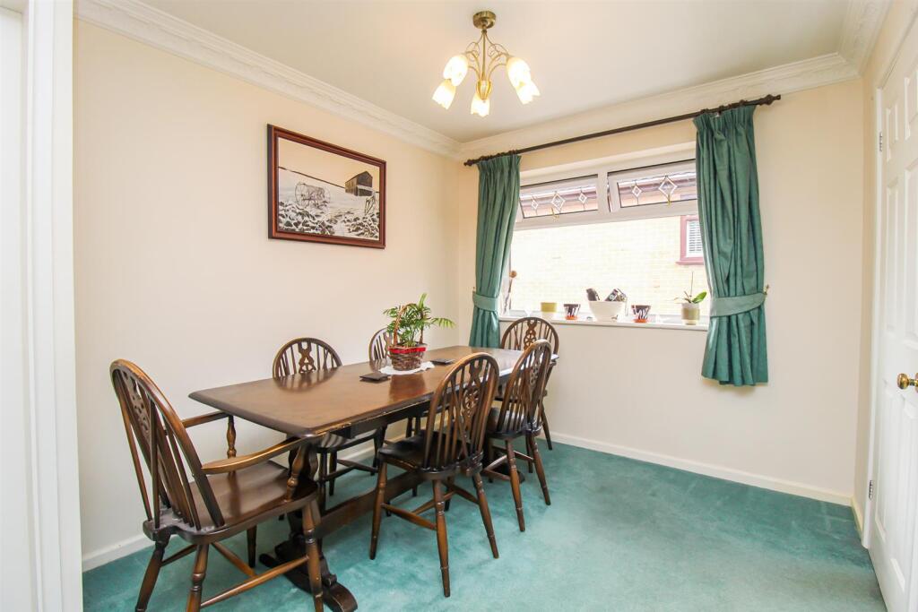 House in Wakefield, City Fields - View 5