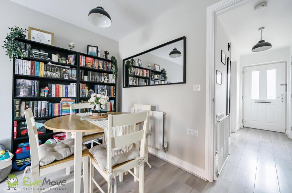 House in Basingstoke and Deane, Tadley - View 5