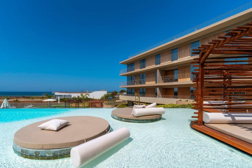 Main image of property: Algarve, Quarteira