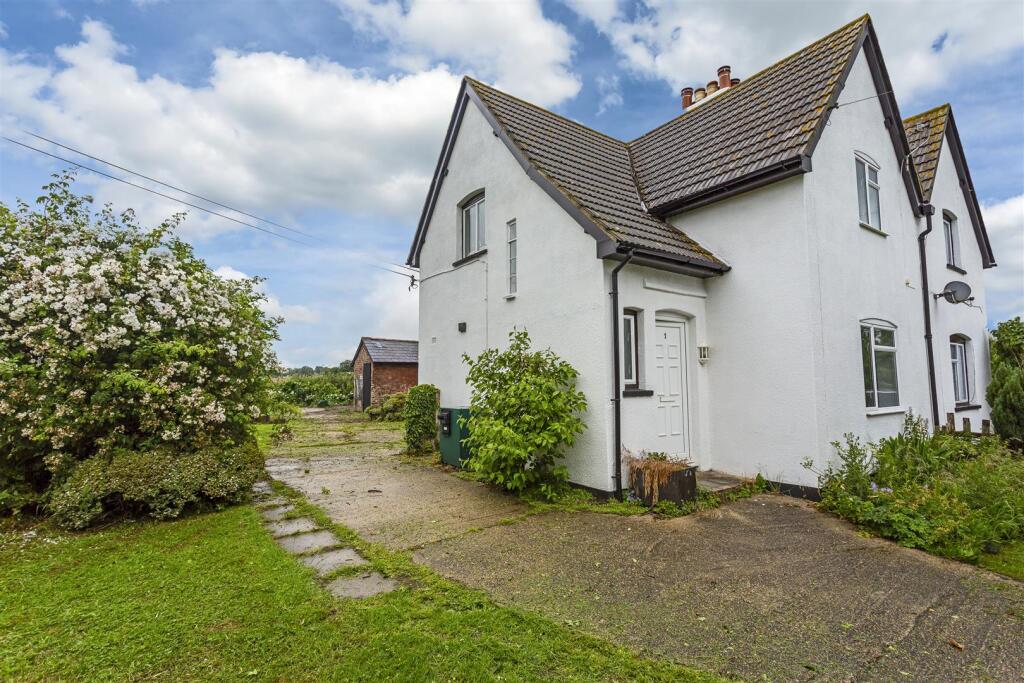 Main image of property: Reads Rest Lane, Tadworth