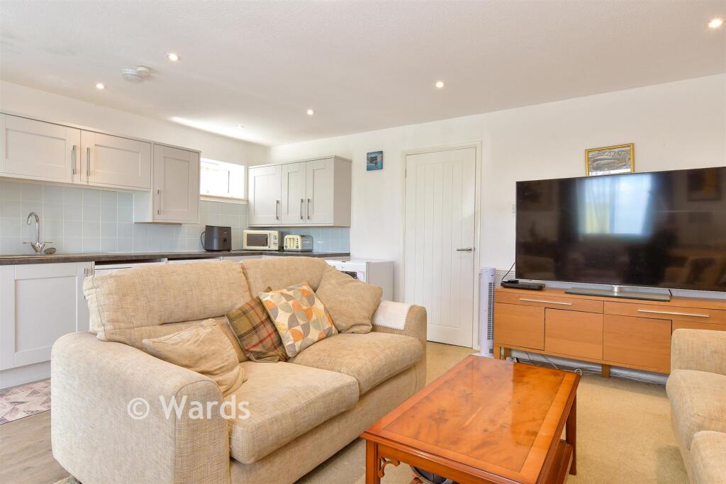 Avery Way, Allhallows, Kent photo 3