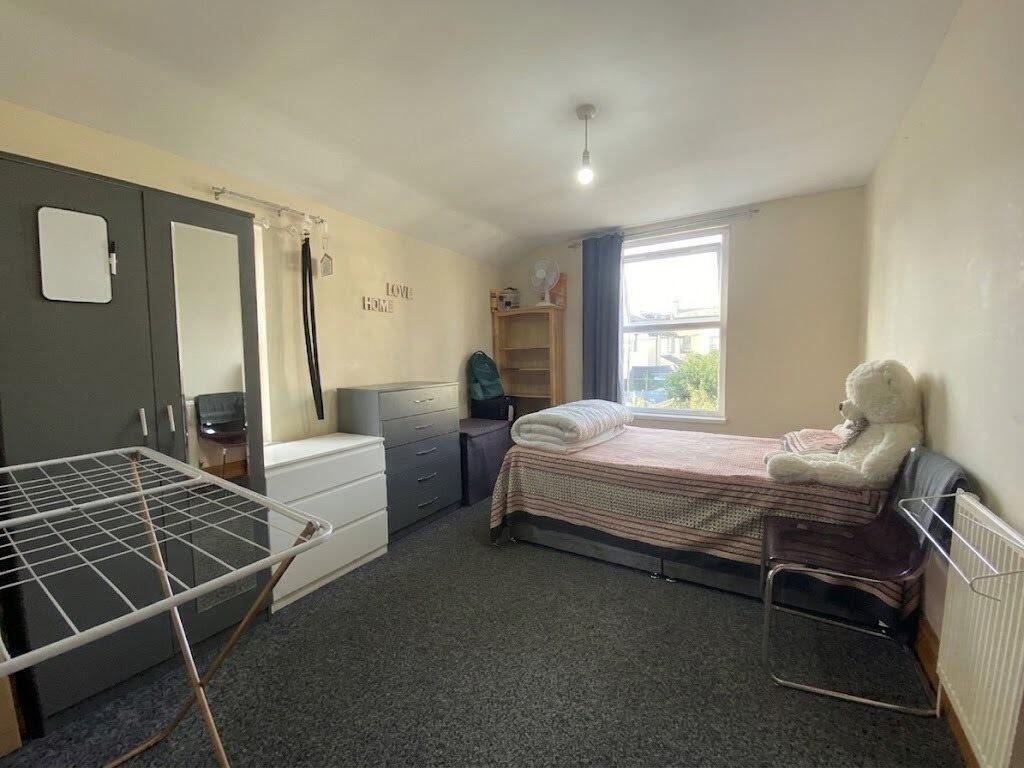 House in Cardiff - View 3