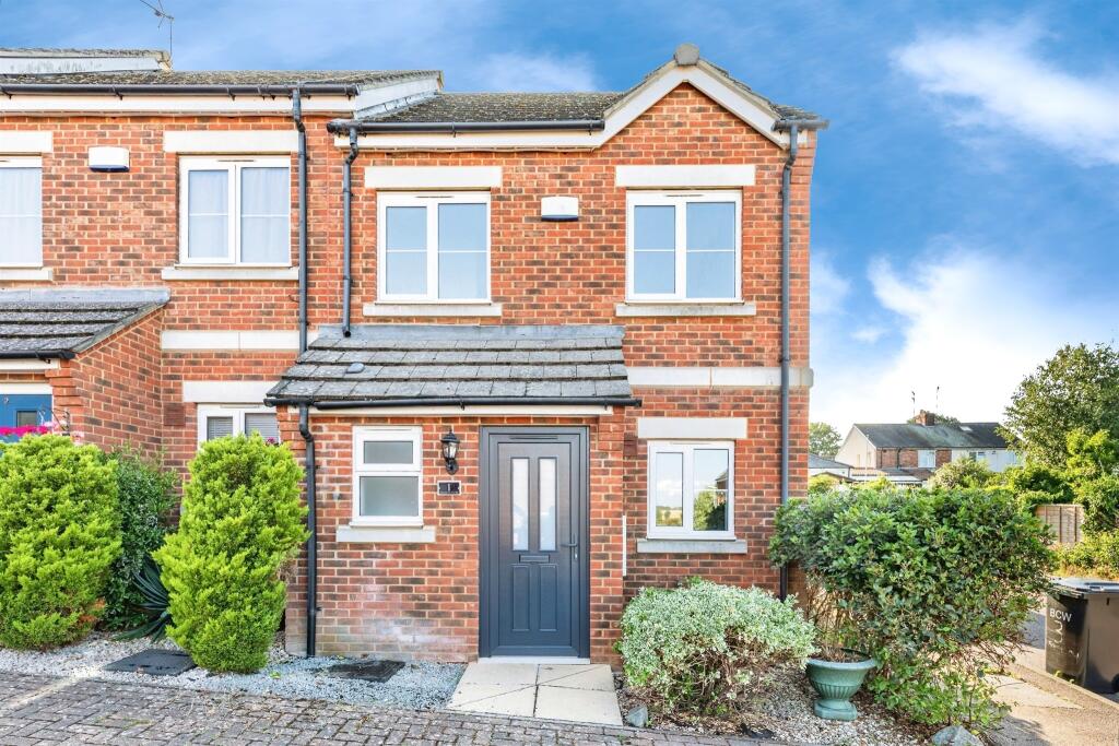 Main image of property: Swallow Close, WELLINGBOROUGH