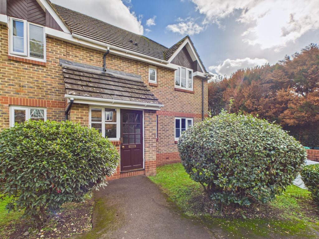 Groves Lea, Mortimer, RG7