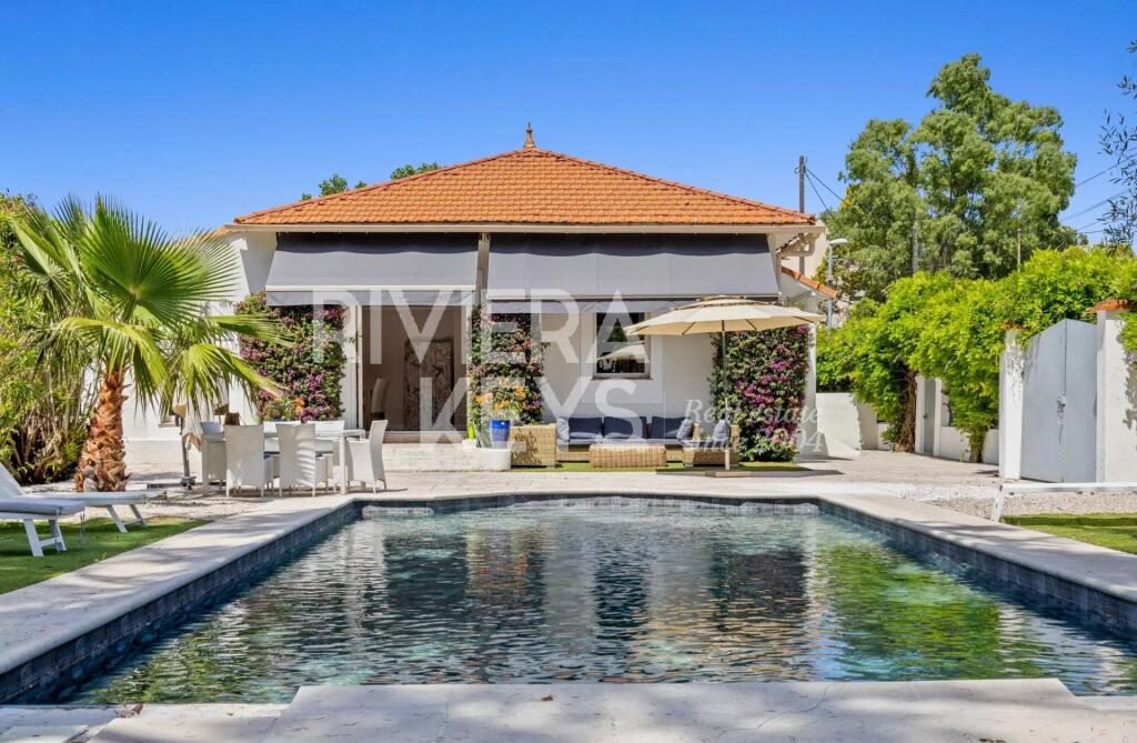 Main image of property: Provence-Alps-Cote d`Azur, Alpes-Maritimes, Mandelieu-la-Napoule