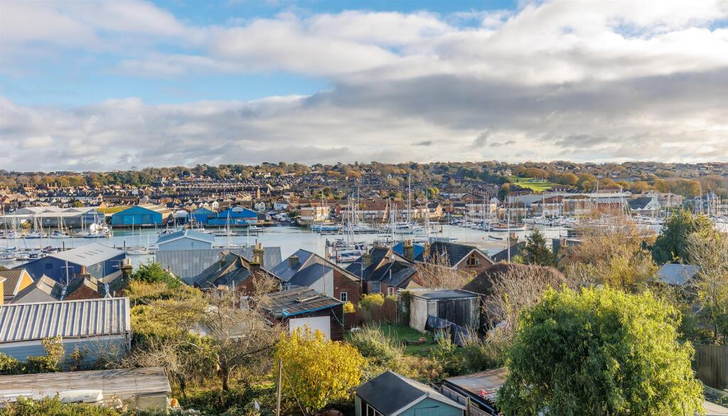 FULL RENOVATION PROJECT IN POPULAR AREA - Tennyson Road, Cowes - View 2