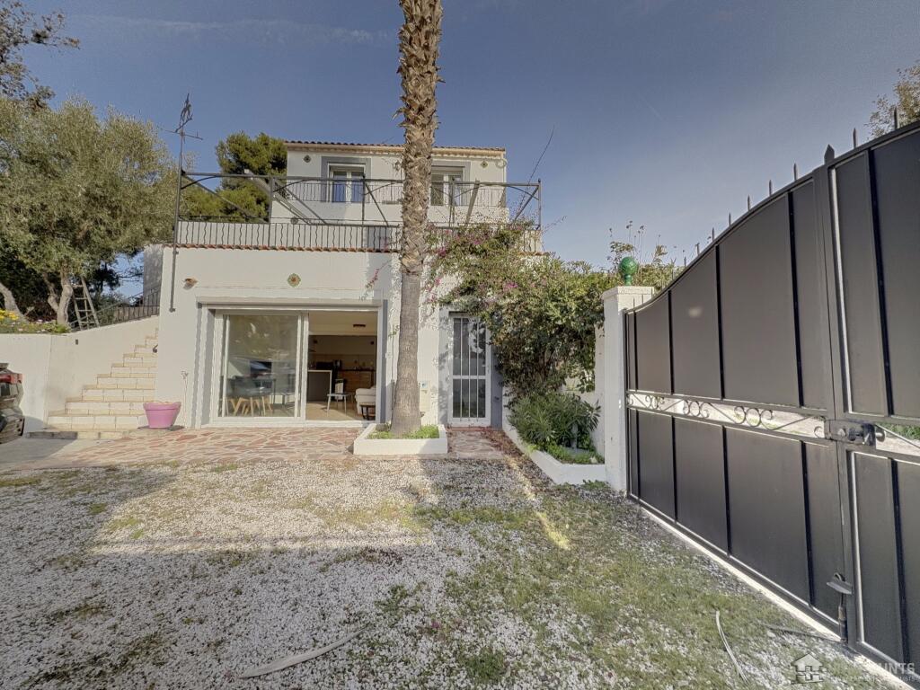 Main image of property: Provence-Alps-Cote d`Azur, Var, Six-Fours-les-Plages