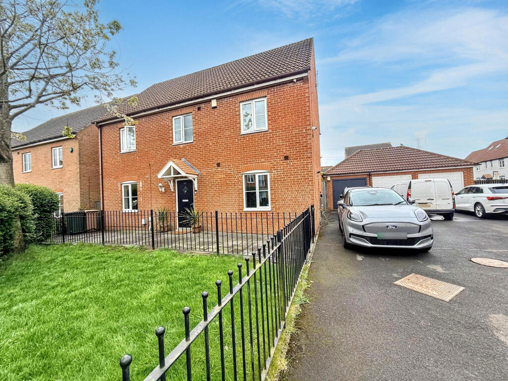 Main image of property: Edgefield, West Allotment, Newcastle upon Tyne, Tyne and Wear, NE27 0BT