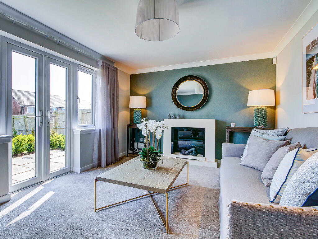 House in Edinburgh, Midlothian - More