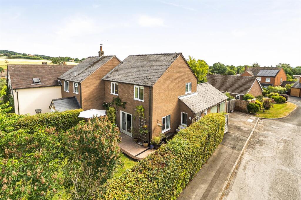 3-bed terraced on Orchard Rise, Richards Castle, Ludlow, £285,000