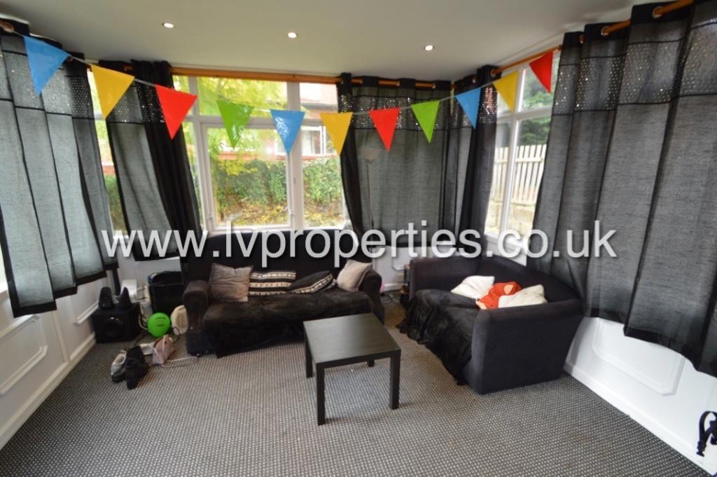 4-bed semi-detached on Ash Crescent, Headingley, Leeds, West Yorkshire, LS6, £2,687/mo