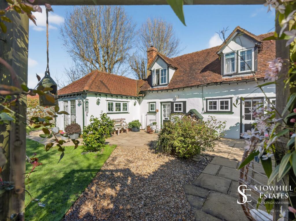 Main image of property: Stoke Row Road, Kingwood, RG9