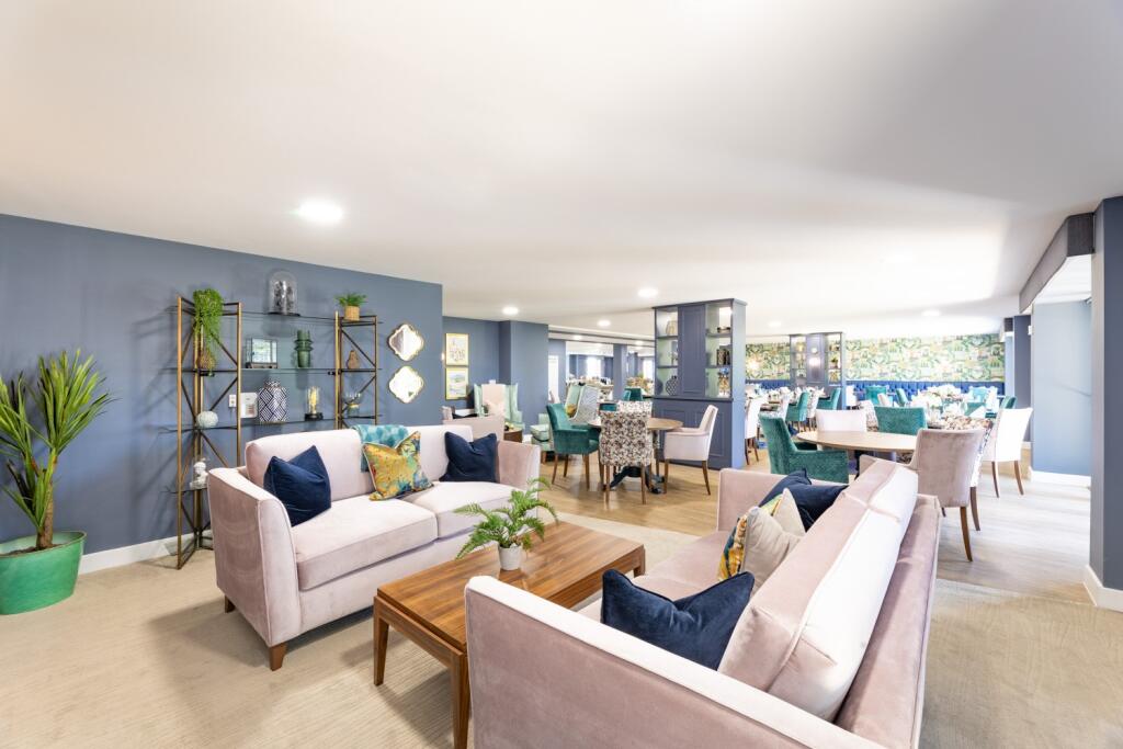 Apartment in Solihull, Blossomfield - View 5
