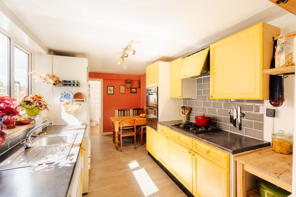Apartment in Bristol, Bedminster - View 5