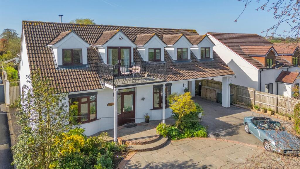 Main image of property: Exceptional 4,140 sq ft detached family home on large level plot on Clevedon Road, Failand,