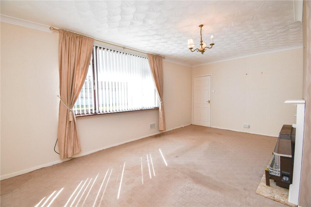 Hillside Drive, Ellesmere Port, Cheshire photo 2