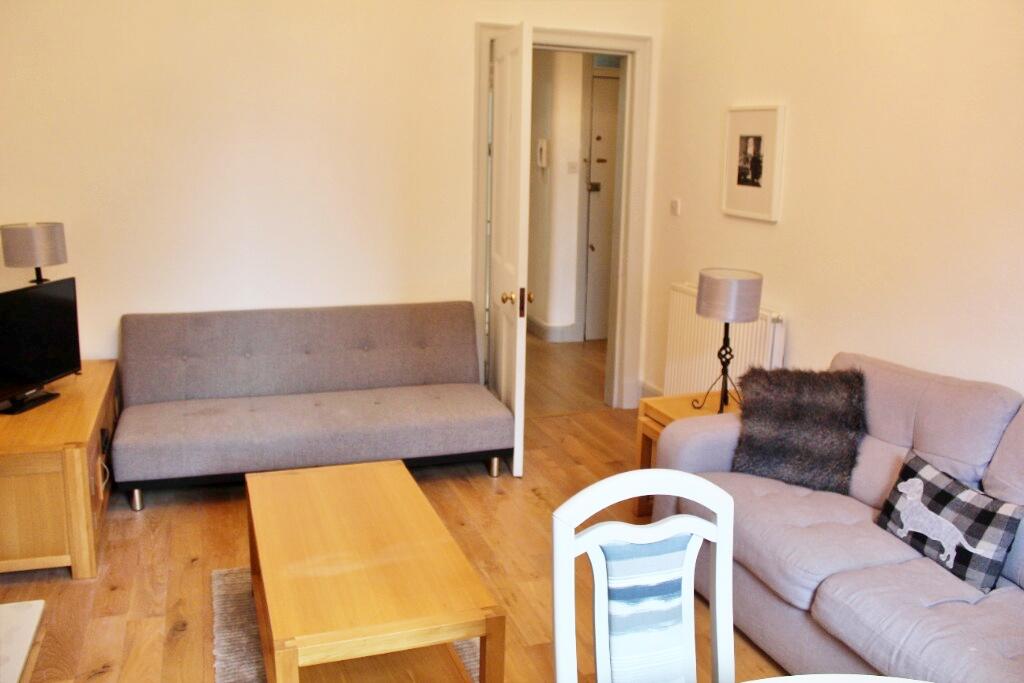 Apartment in Glasgow - View 2