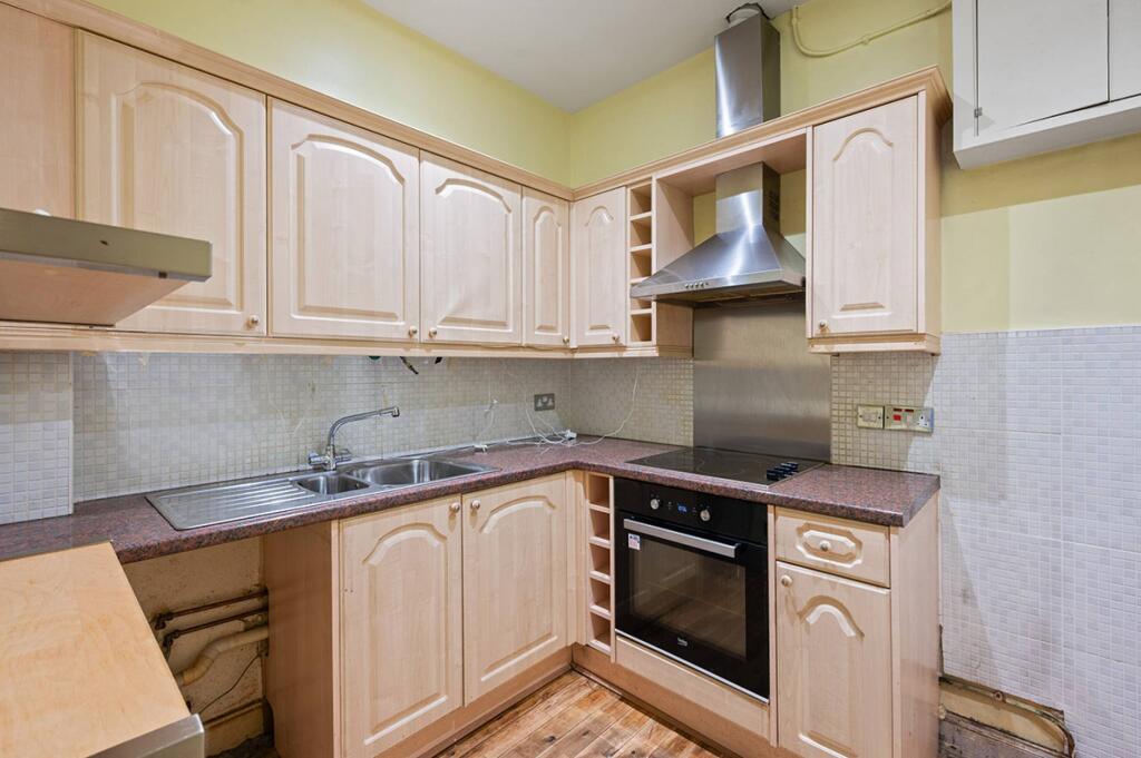 Apartment in Edinburgh - More