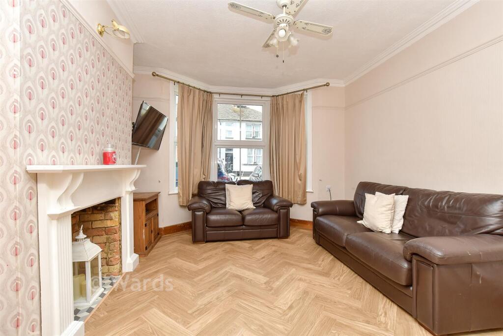 Canadian Avenue, Gillingham, Kent - View 5