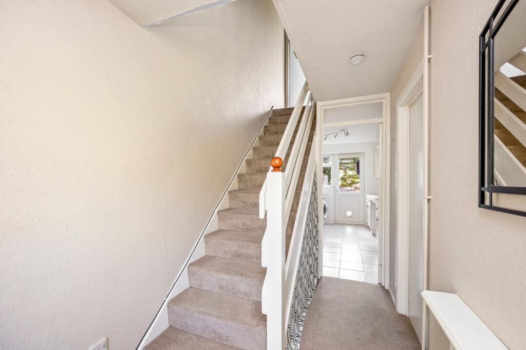 House in Redhill - View 3