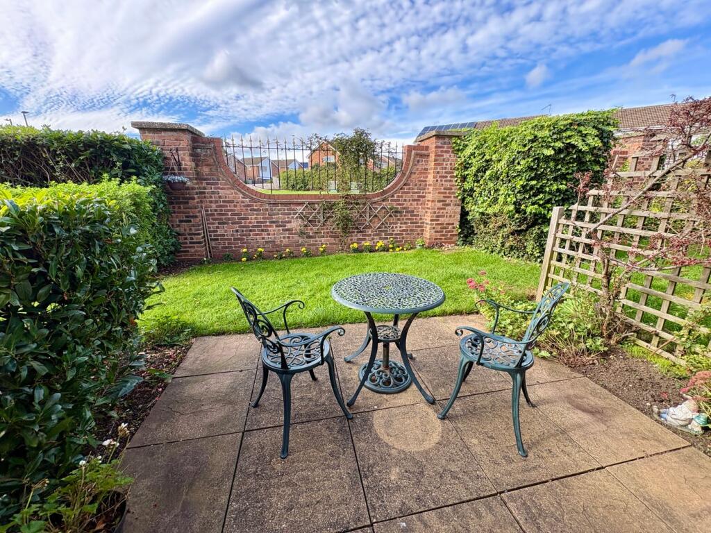 House in Leicester - More